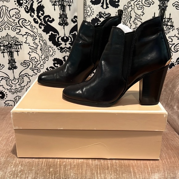 Michael Kors Brandy Bootie - Picture 5 of 6
